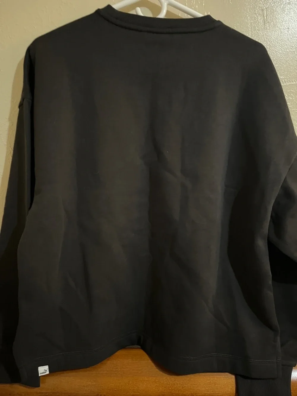 Puma Black Crew Sweatshirt with Tan Patch - Picture 4 of 6